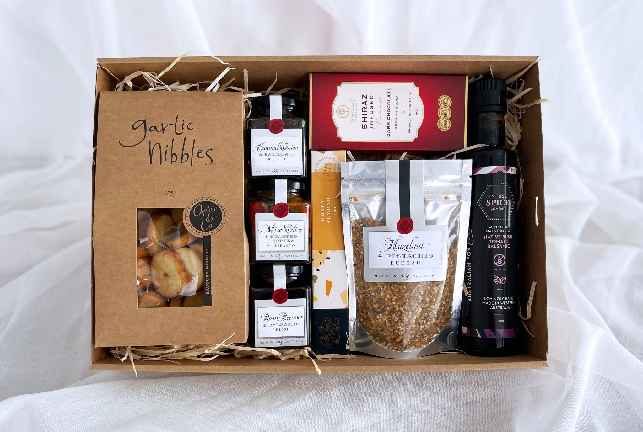 Australian wine and gourmet food gift hamper