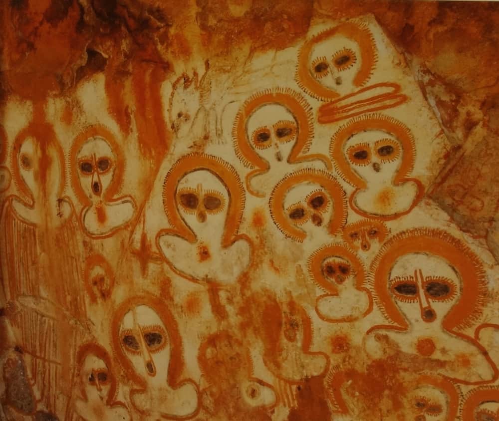 Wandjina figure painted on a Kimberley rock surface